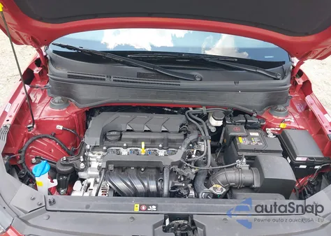 2025 Hyundai Venue Sel z USA, uszkodzony, nr VIN KMHRC8A35SU396844